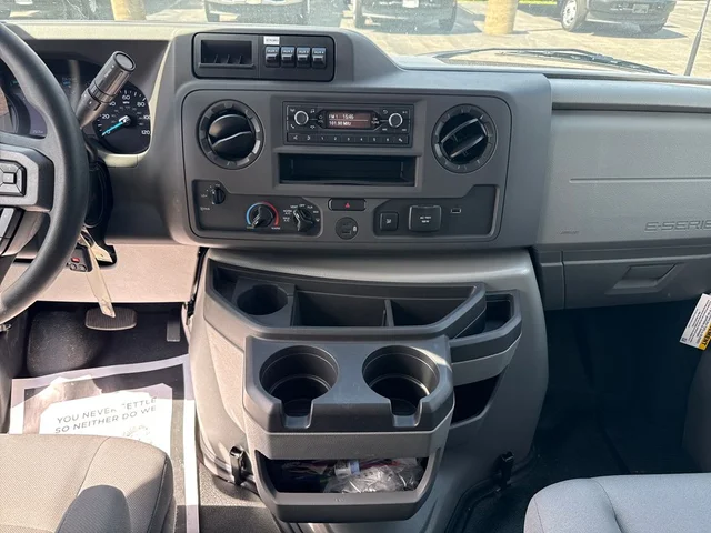 Nuevos FORD E-450SD à Estados chez autogozo