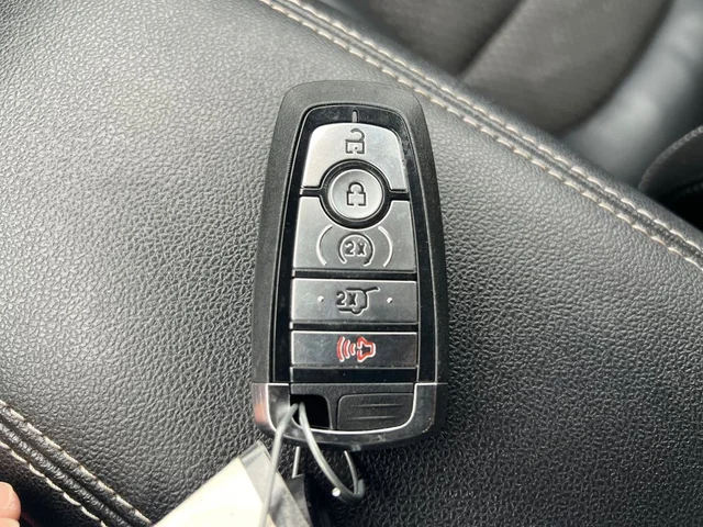 SEMINUEVOS FORD Escape Plug-In Hybrid a Estados en autogozo