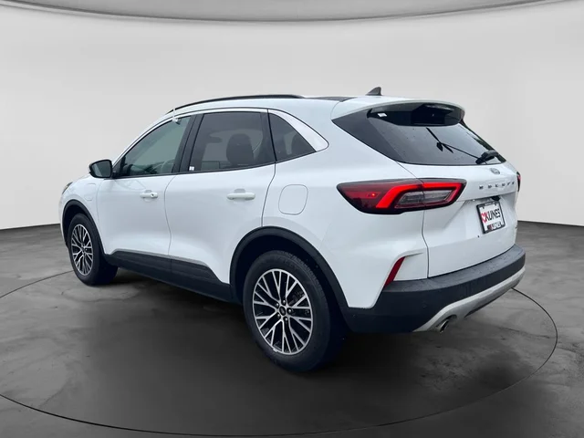 SEMINUEVOS FORD Escape Plug-In Hybrid a Estados en autogozo