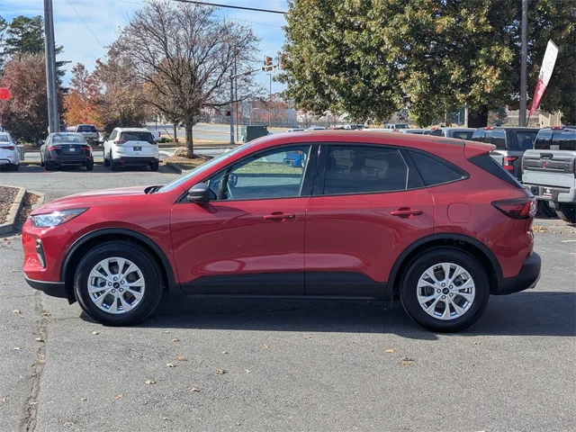 SEMINUEVOS FORD Escape at Kennesaw, in Town Center Nissan