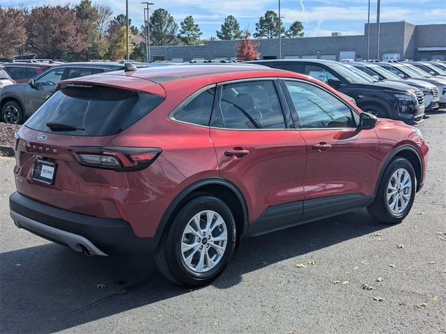 SEMINUEVOS FORD Escape at Kennesaw, in Town Center Nissan