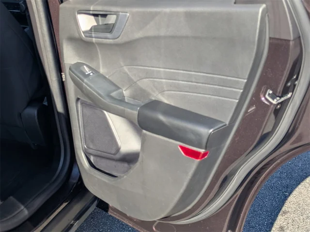 SEMINUEVOS FORD Escape at Kennesaw, in Town Center Nissan