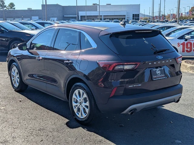 SEMINUEVOS FORD Escape at Kennesaw, in Town Center Nissan
