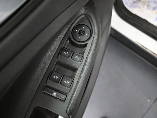 SEMINUEVOS FORD Escape a Estados en autogozo