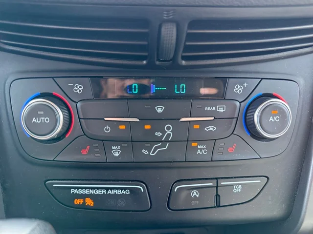 SEMINUEVOS FORD Escape a Estados en autogozo