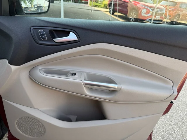 SEMINUEVOS FORD Escape a Estados en autogozo