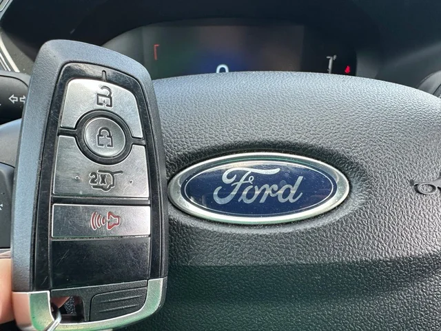 SEMINUEVOS FORD Escape a Estados en autogozo