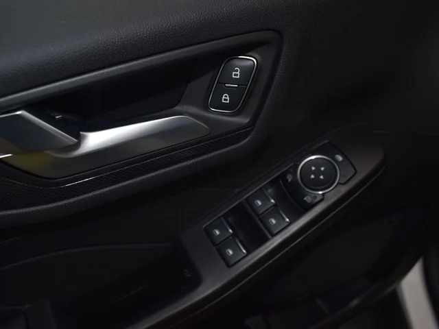 Nuevos FORD ESCAPE à Estados chez autogozo