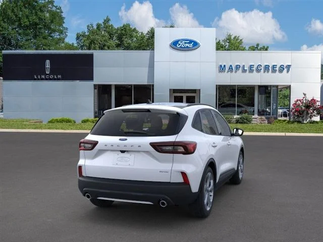 Nuevos FORD ESCAPE at Maplecrest Ford Lincoln of Union in Vauxhall