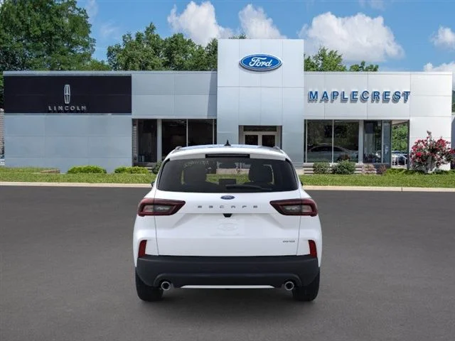 Nuevos FORD ESCAPE at Maplecrest Ford Lincoln of Union in Vauxhall