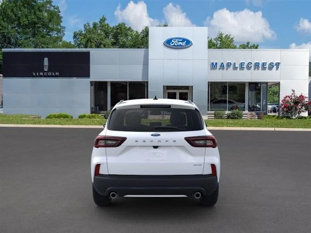 Nuevos FORD ESCAPE at Maplecrest Ford Lincoln of Union in Vauxhall