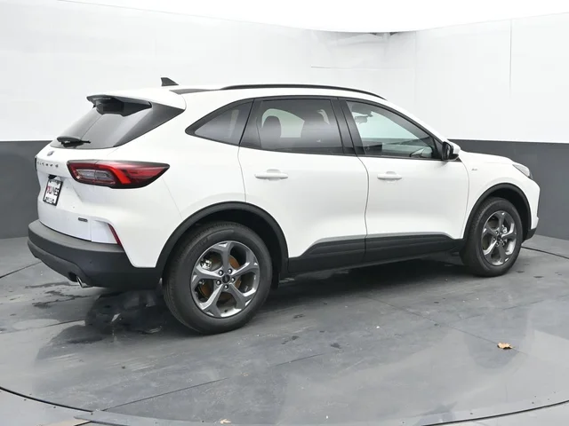 Nuevos FORD ESCAPE HYBRID à Estados chez autogozo