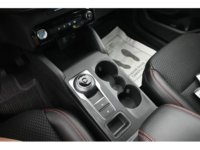 Nuevos FORD ESCAPE HYBRID à Estados chez autogozo