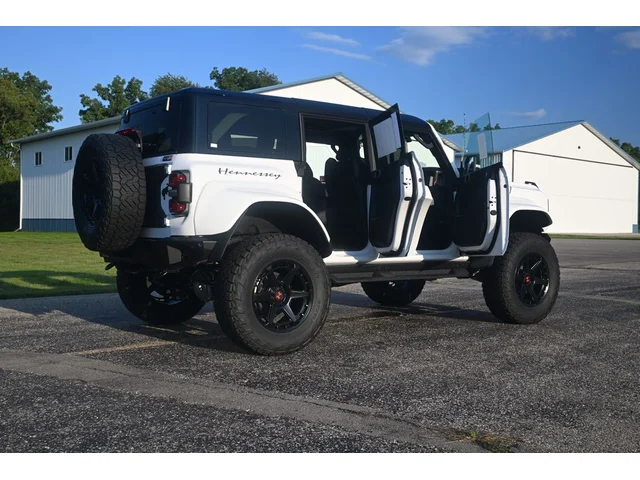 Nuevos FORD BRONCO à Estados chez autogozo
