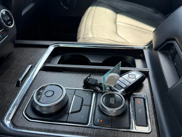 SEMINUEVOS FORD Expedition a Estados en autogozo