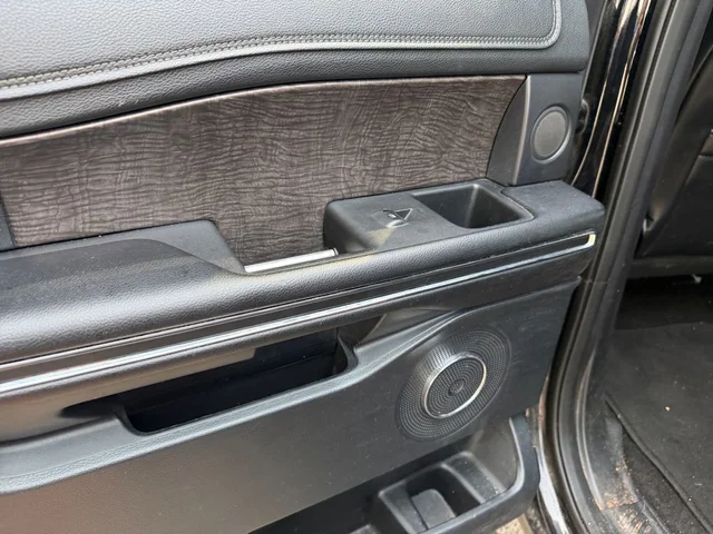 SEMINUEVOS FORD Expedition a Estados en autogozo