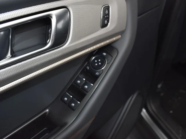 Nuevos FORD EXPLORER à Estados chez autogozo