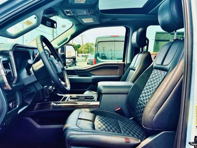 Nuevos FORD F-250SD à Estados chez autogozo