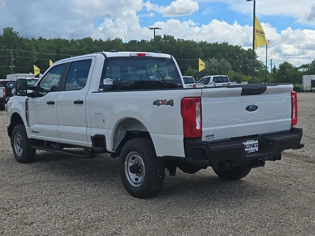 Nuevos FORD F-350SD à Estados chez autogozo