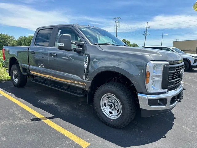 Nuevos FORD F-350SD à Estados chez autogozo