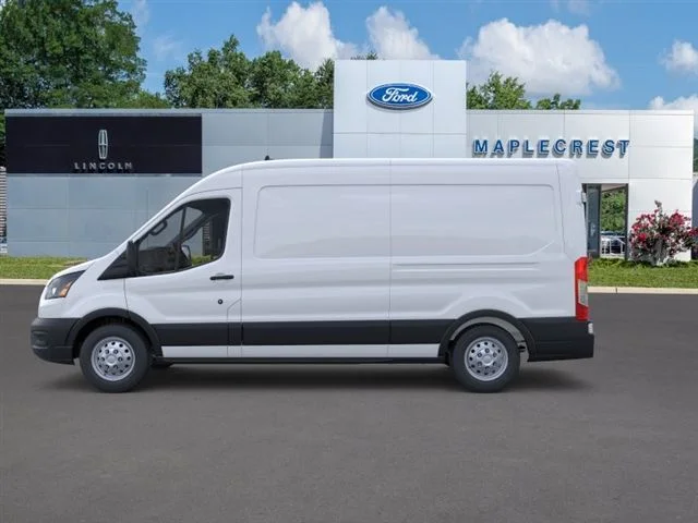 Nuevos FORD TRANSIT-350 at Maplecrest Ford Lincoln of Union in Vauxhall