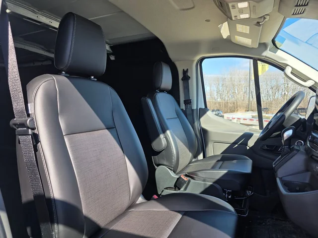 Nuevos FORD TRANSIT-250 à Estados chez autogozo