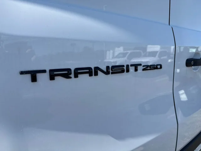 Nuevos FORD TRANSIT-250 à Estados chez autogozo