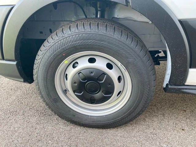 Nuevos FORD TRANSIT-250 à Estados chez autogozo