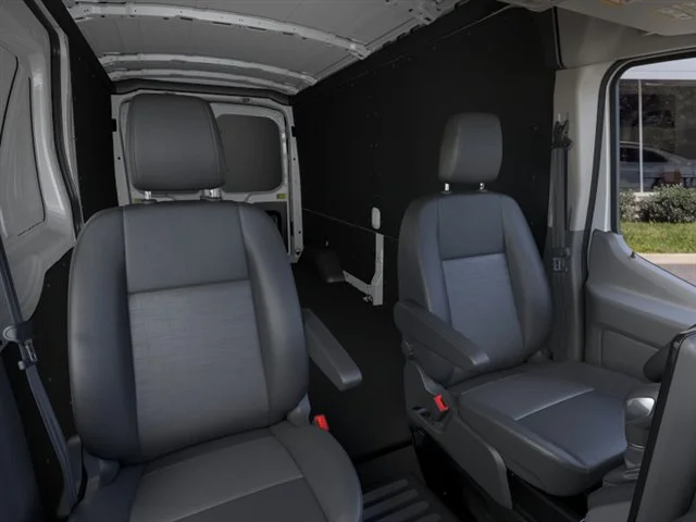 Nuevos FORD TRANSIT-250 at Maplecrest Ford Lincoln of Union in Vauxhall