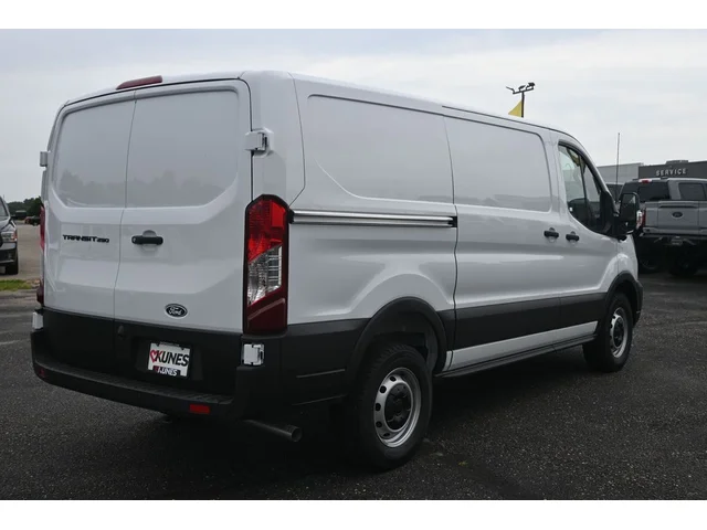Nuevos FORD TRANSIT-250 à Estados chez autogozo