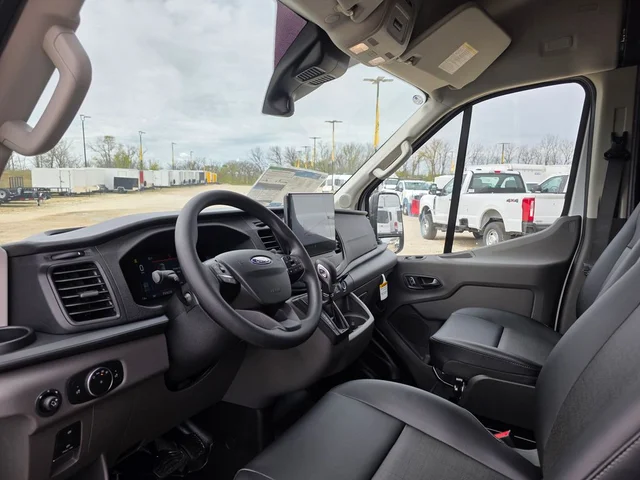 Nuevos FORD TRANSIT-250 à Estados chez autogozo