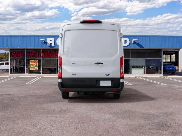 Nuevos FORD TRANSIT-250 à Estados chez autogozo