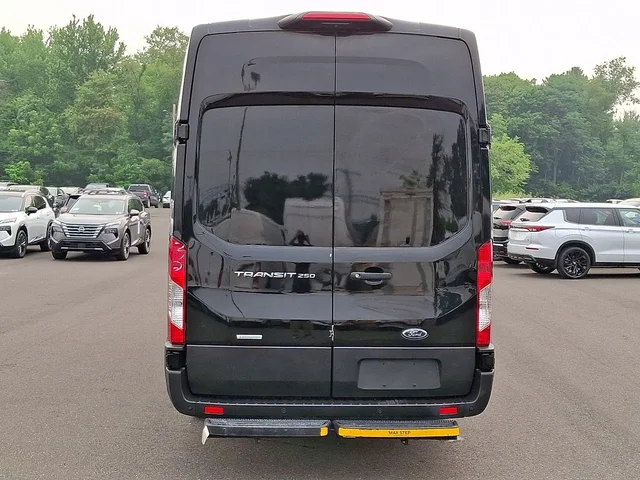 SEMINUEVOS FORD Transit-250 a Estados en autogozo