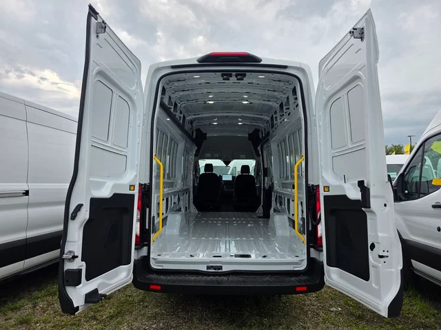 Nuevos FORD TRANSIT-350 à Estados chez autogozo