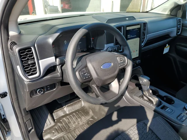 Nuevos FORD RANGER à Estados chez autogozo