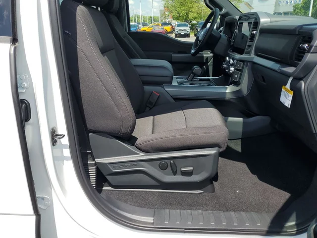 Nuevos FORD F-150 à Estados chez autogozo