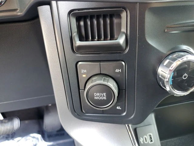 Nuevos FORD F-150 à Estados chez autogozo