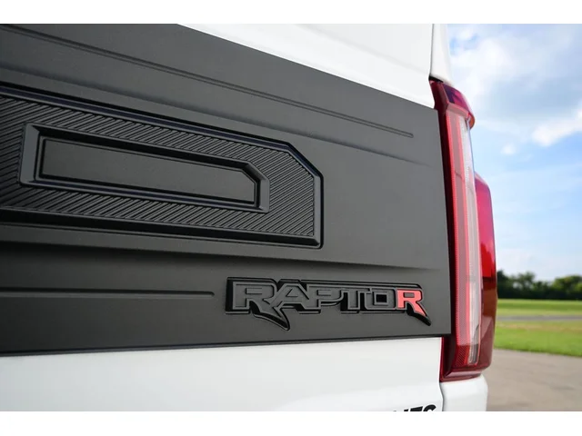 Nuevos FORD F-150 à Estados chez autogozo
