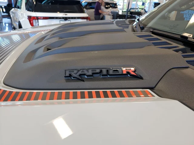 Nuevos FORD F-150 à Estados chez autogozo