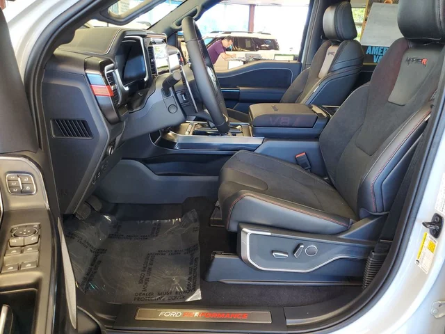 Nuevos FORD F-150 à Estados chez autogozo