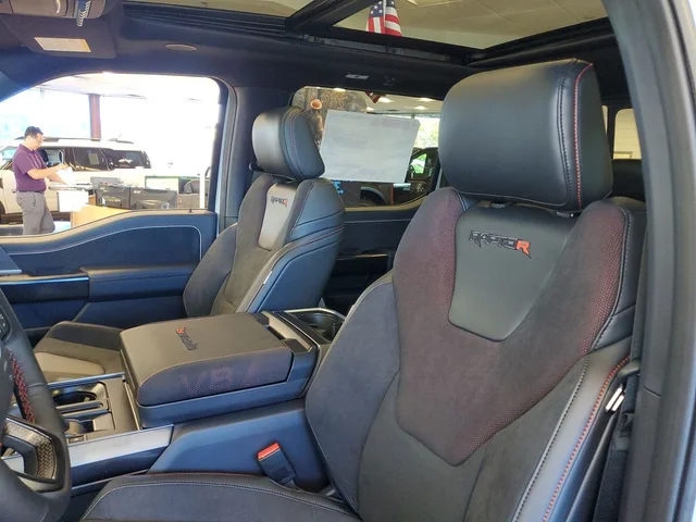 Nuevos FORD F-150 à Estados chez autogozo