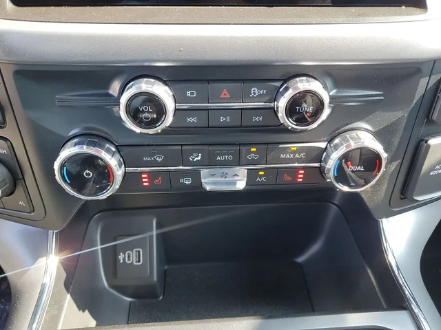 Nuevos FORD F-150 à Estados chez autogozo