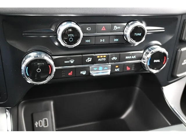 Nuevos FORD F-150 à Estados chez autogozo
