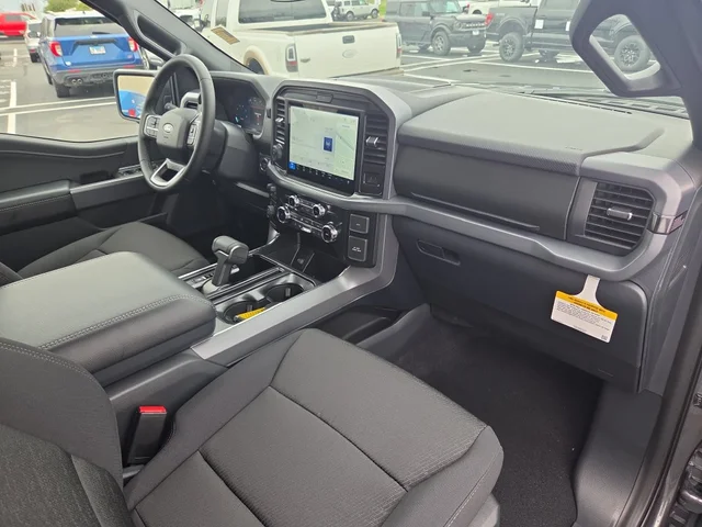 Nuevos FORD F-150 à Estados chez autogozo