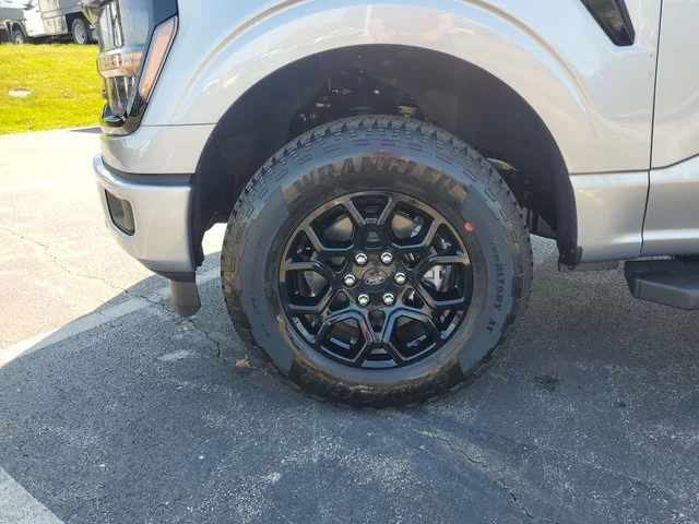 Nuevos FORD F-150 à Estados chez autogozo