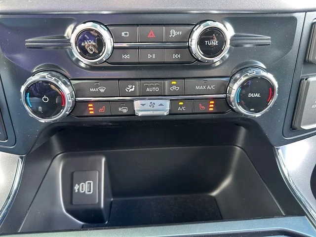 Nuevos FORD F-150 à Estados chez autogozo