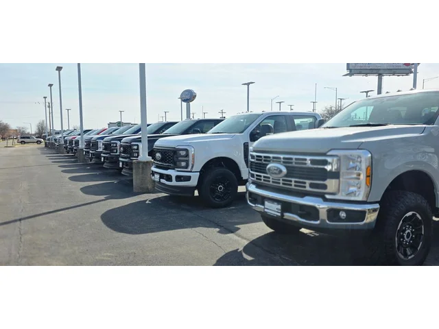 Nuevos FORD F-150 à Estados chez autogozo