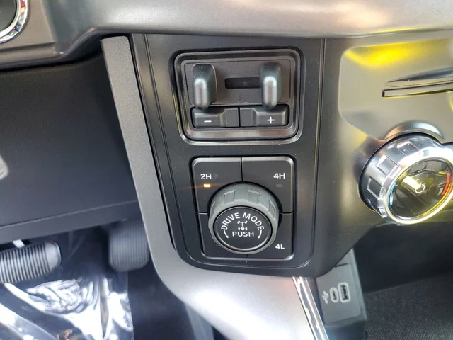 Nuevos FORD F-150 à Estados chez autogozo