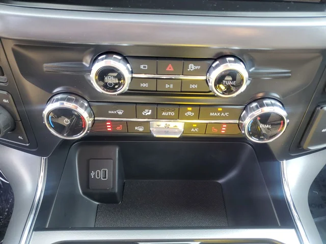 Nuevos FORD F-150 à Estados chez autogozo