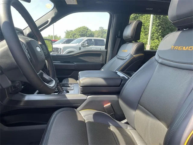 Nuevos FORD F-150 at Huntersville Ford in Huntersville